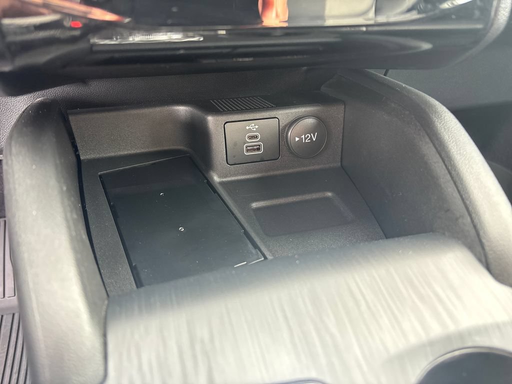 Certified 2024 Ford Escape Platinum AWD/4WD image 26