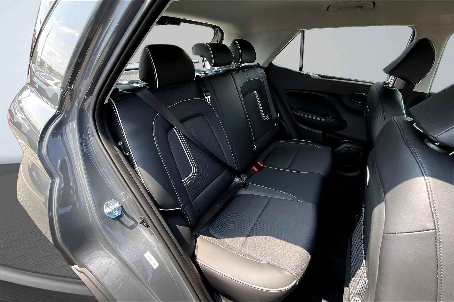 New 2026 Hyundai Venue SEL FWD image 12