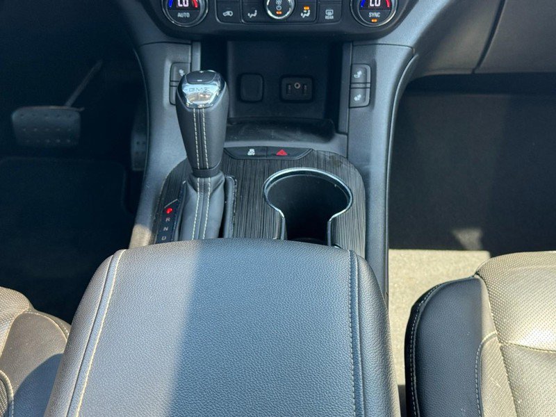 Used 2019 GMC Acadia SLT AWD/4WD image 16