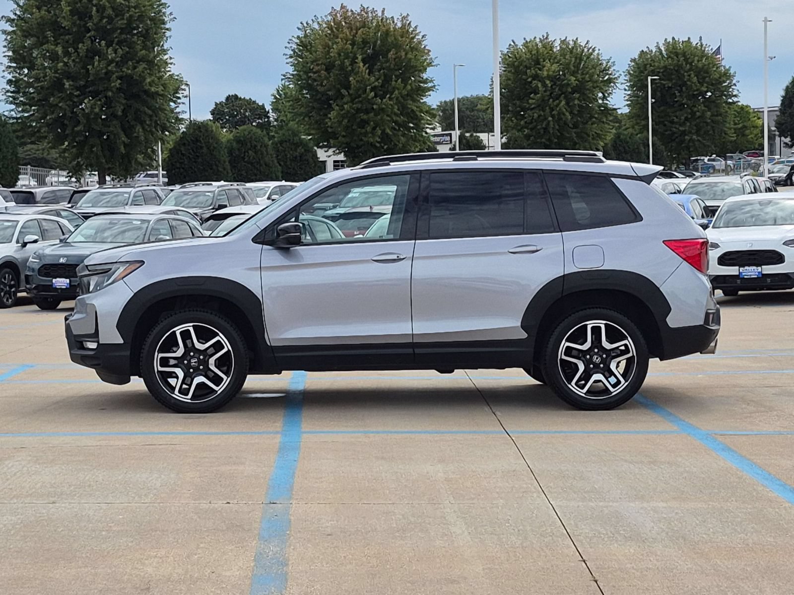 Used 2022 Honda Passport Elite image 9
