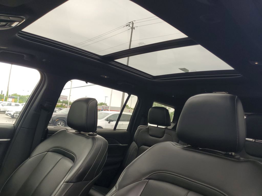 Used 2024 Jeep Grand Cherokee L Limited w/ Luxury Tech Group II AWD/4WD image 27