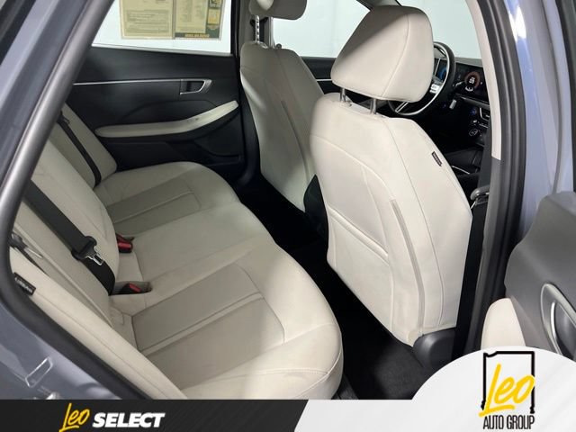 Used 2025 Hyundai Sonata SEL FWD image 16