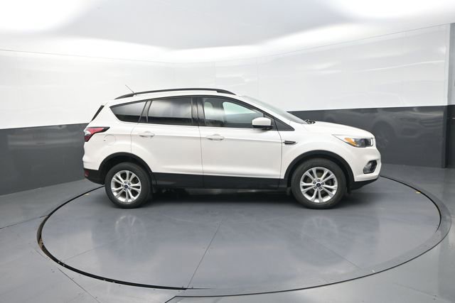 Used 2018 Ford Escape SE image 92