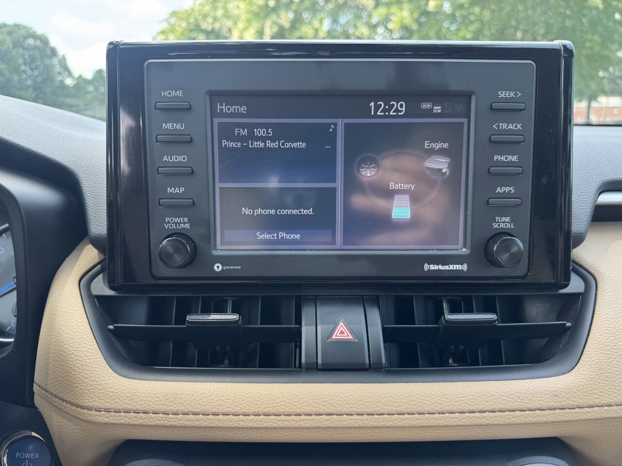 Used 2022 Toyota RAV4 XLE w/ Convenience Package image 19