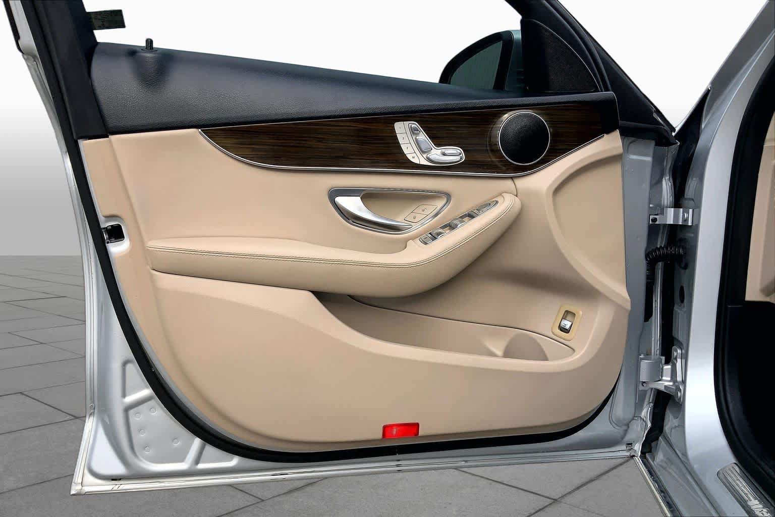Used 2018 Mercedes-Benz C 300 Sedan image 43