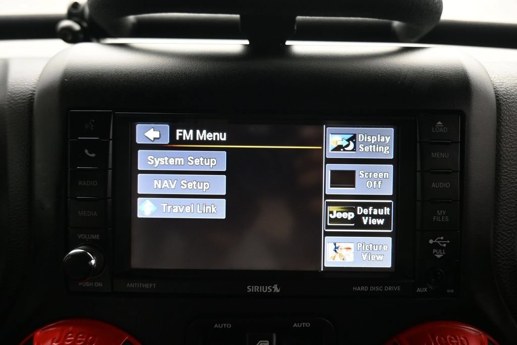 Used 2016 Jeep Wrangler Unlimited Rubicon w/ Connectivity Group AWD/4WD image 15
