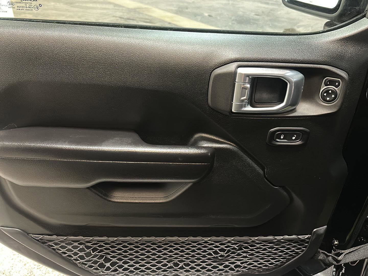 Used 2021 Jeep Wrangler Unlimited Willys image 13