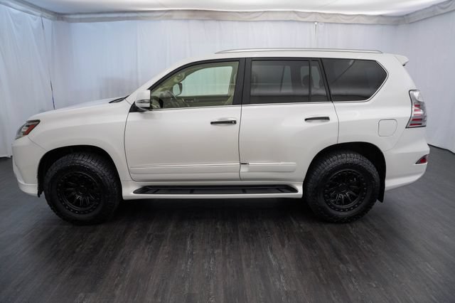 Used 2017 Lexus GX 460 Luxury w/ Preferred Accessory Package AWD/4WD image 7