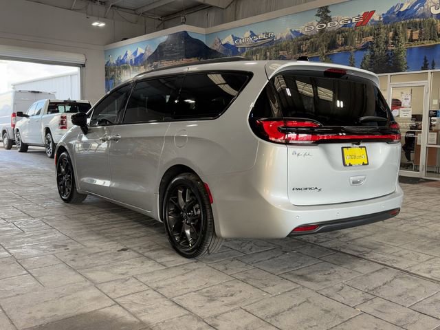 New 2026 Chrysler Pacifica Select w/ S Appearance Package image 5