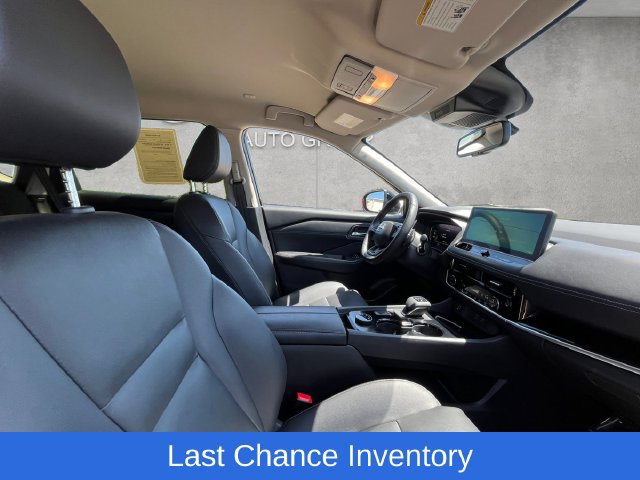 Certified 2025 Nissan Rogue SL AWD/4WD image 24