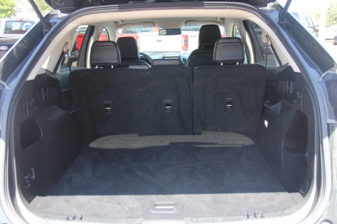 Used 2023 Ford Edge SEL image 14