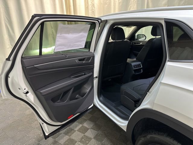 New 2026 Volkswagen Atlas Cross Sport SE image 26