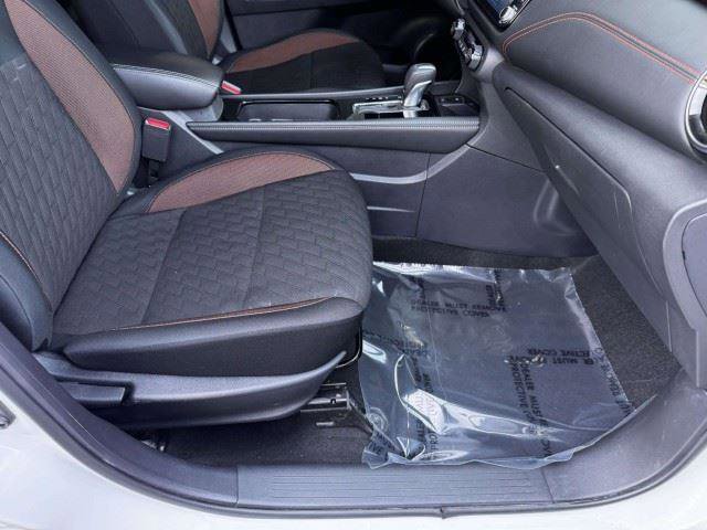 Used 2024 Nissan Kicks SR FWD image 46