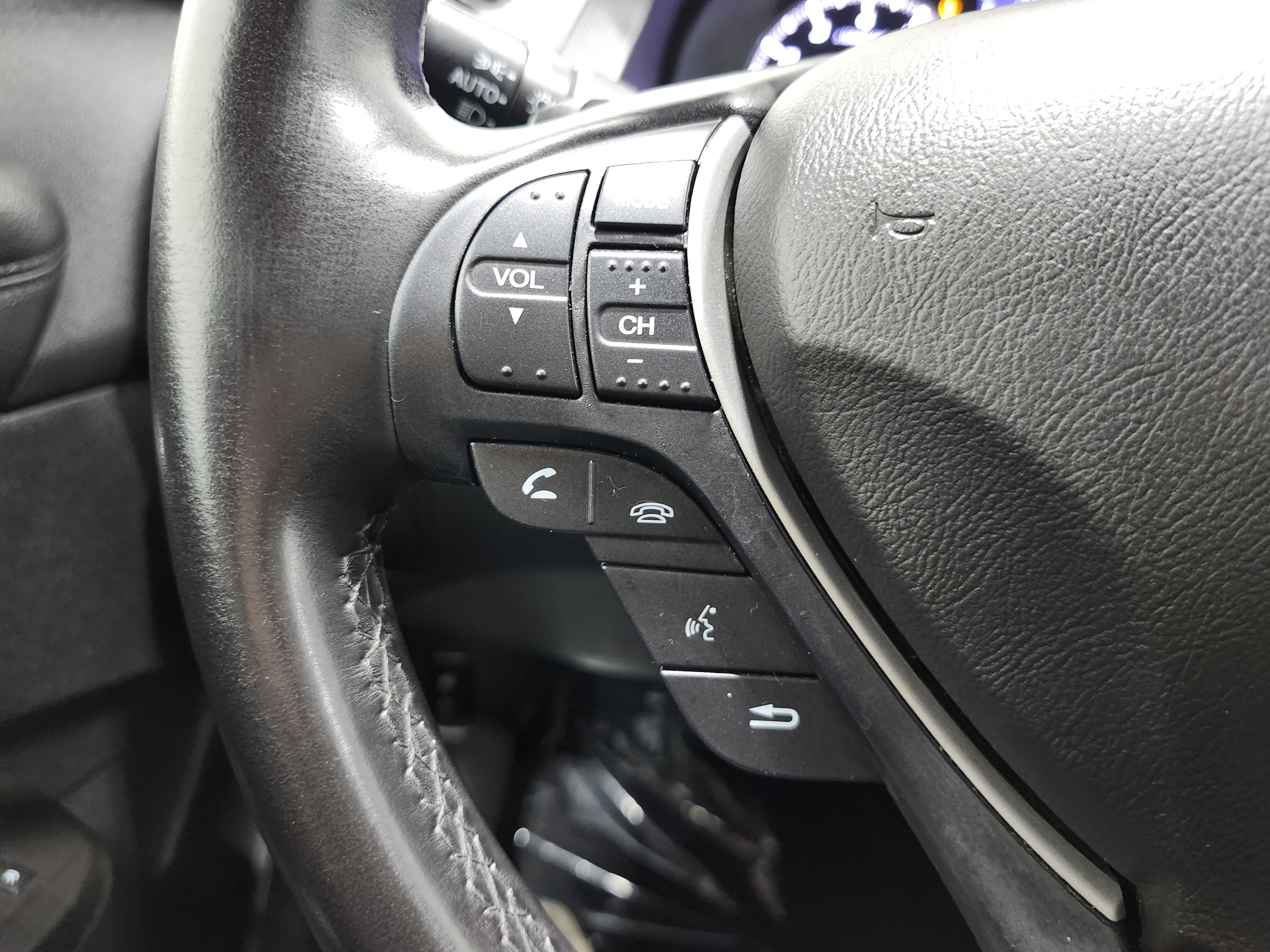 Used 2018 Acura RDX AWD image 37