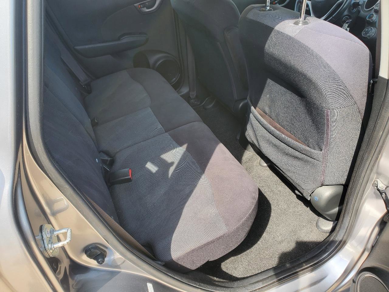 Used 2009 Honda Fit Sport image 7