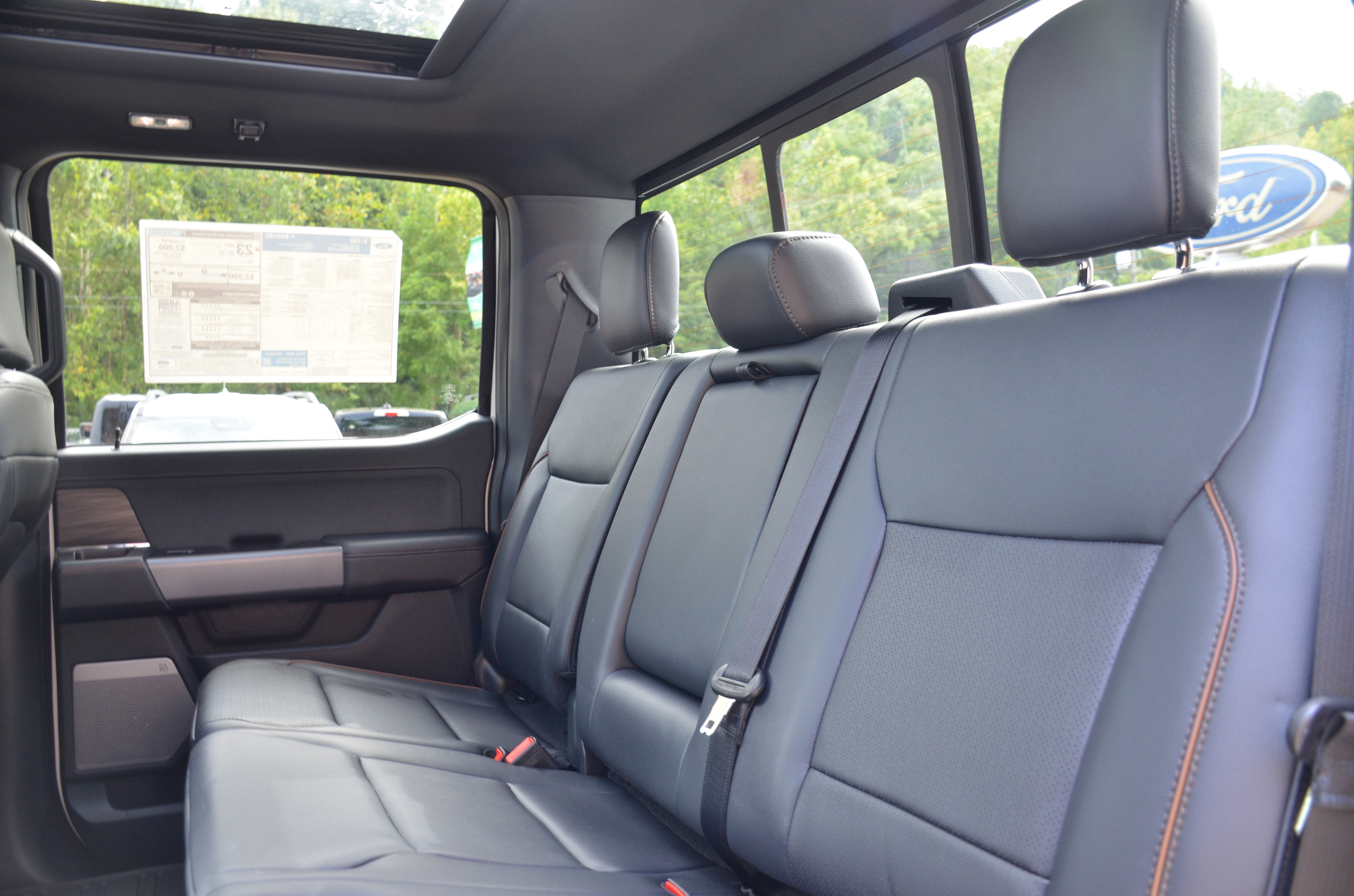 New 2025 Ford F150 Lariat w/ Equipment Group 502A High image 23