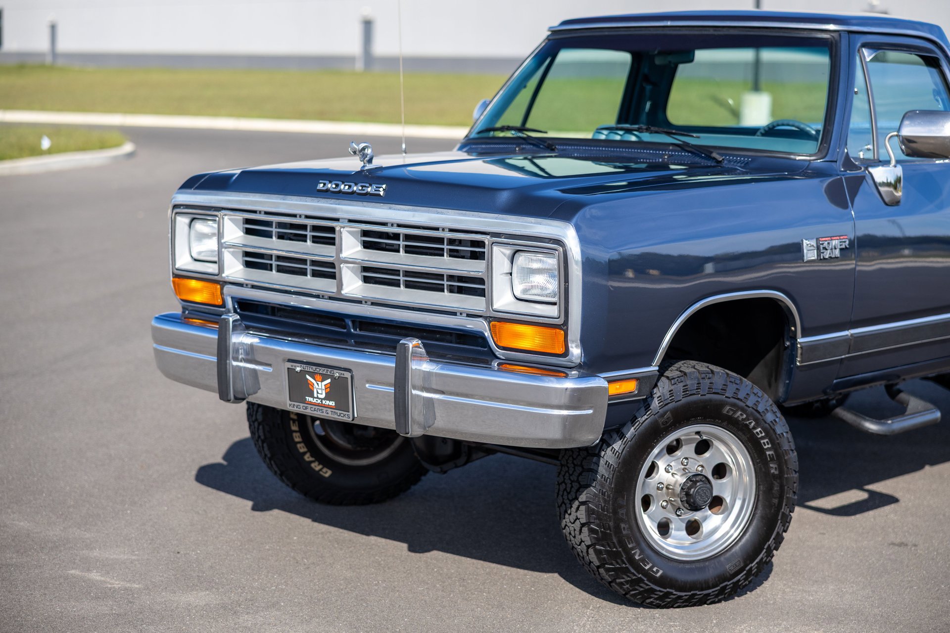 Used 1989 Dodge D/W Truck 350 image 3