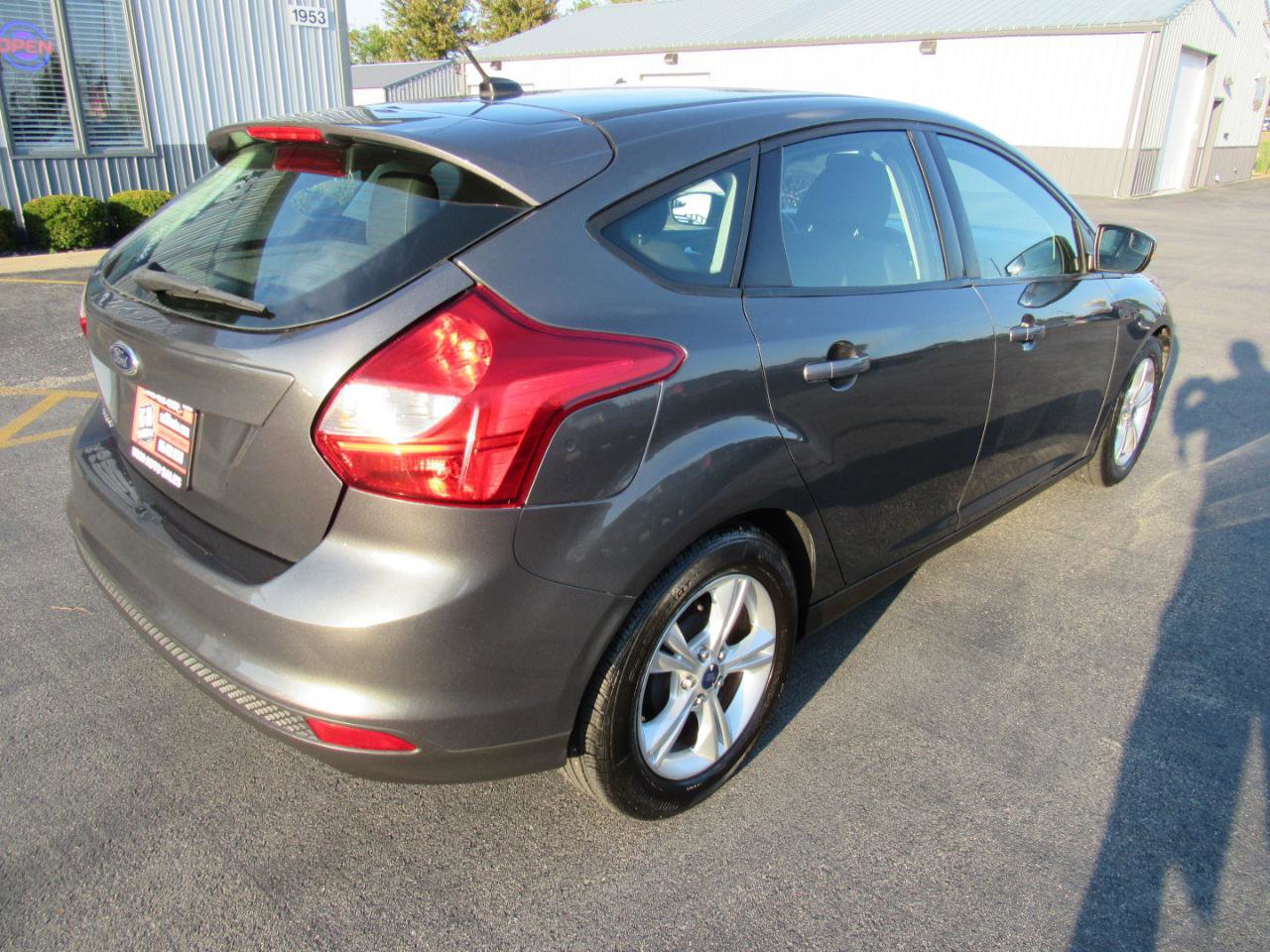 Used 2014 Ford Focus SE FWD image 6