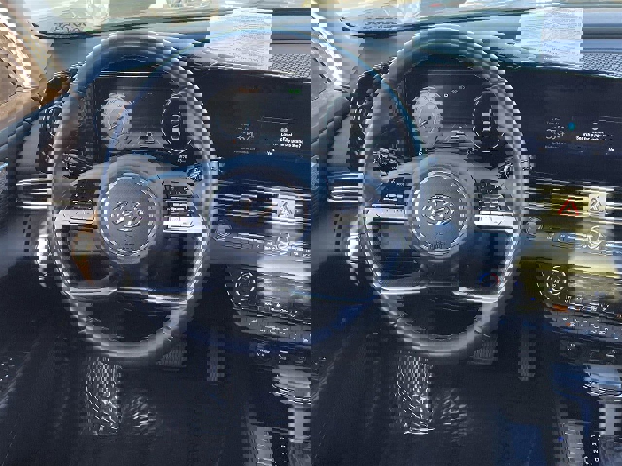 Certified 2023 Hyundai Elantra Limited image 13