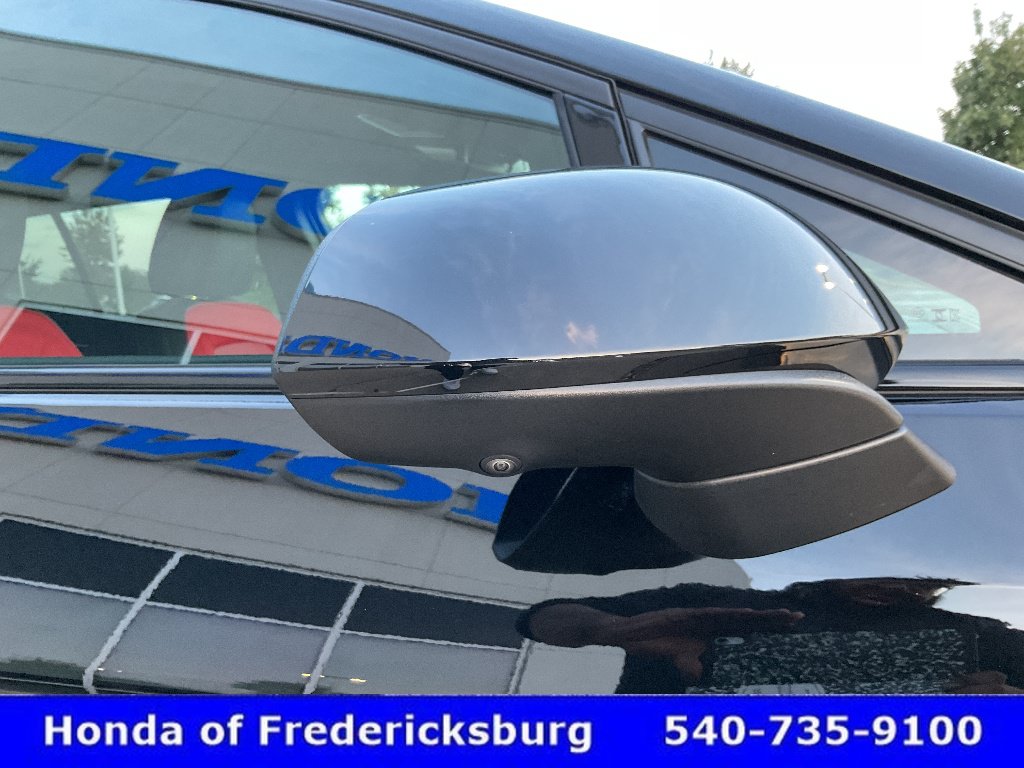 Used 2025 Chevrolet Equinox EV RS AWD/4WD image 15