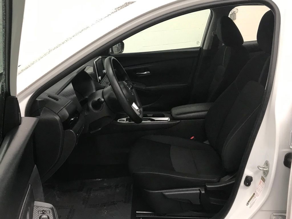 Used 2023 Nissan Sentra SV image 12