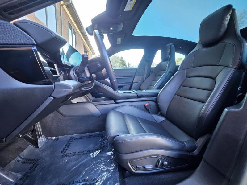 Used 2023 Porsche Taycan w/ Premium Package image 38