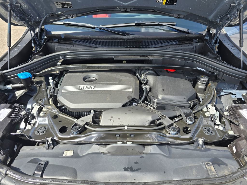 Used 2025 BMW X2 xDrive28i w/ Premium Package image 13