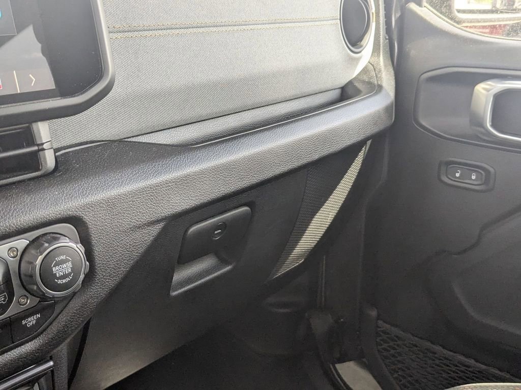 Used 2024 Jeep Wrangler Sport AWD/4WD image 23