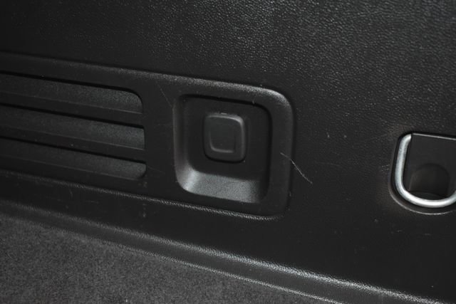 Used 2018 Chevrolet Traverse LT image 39