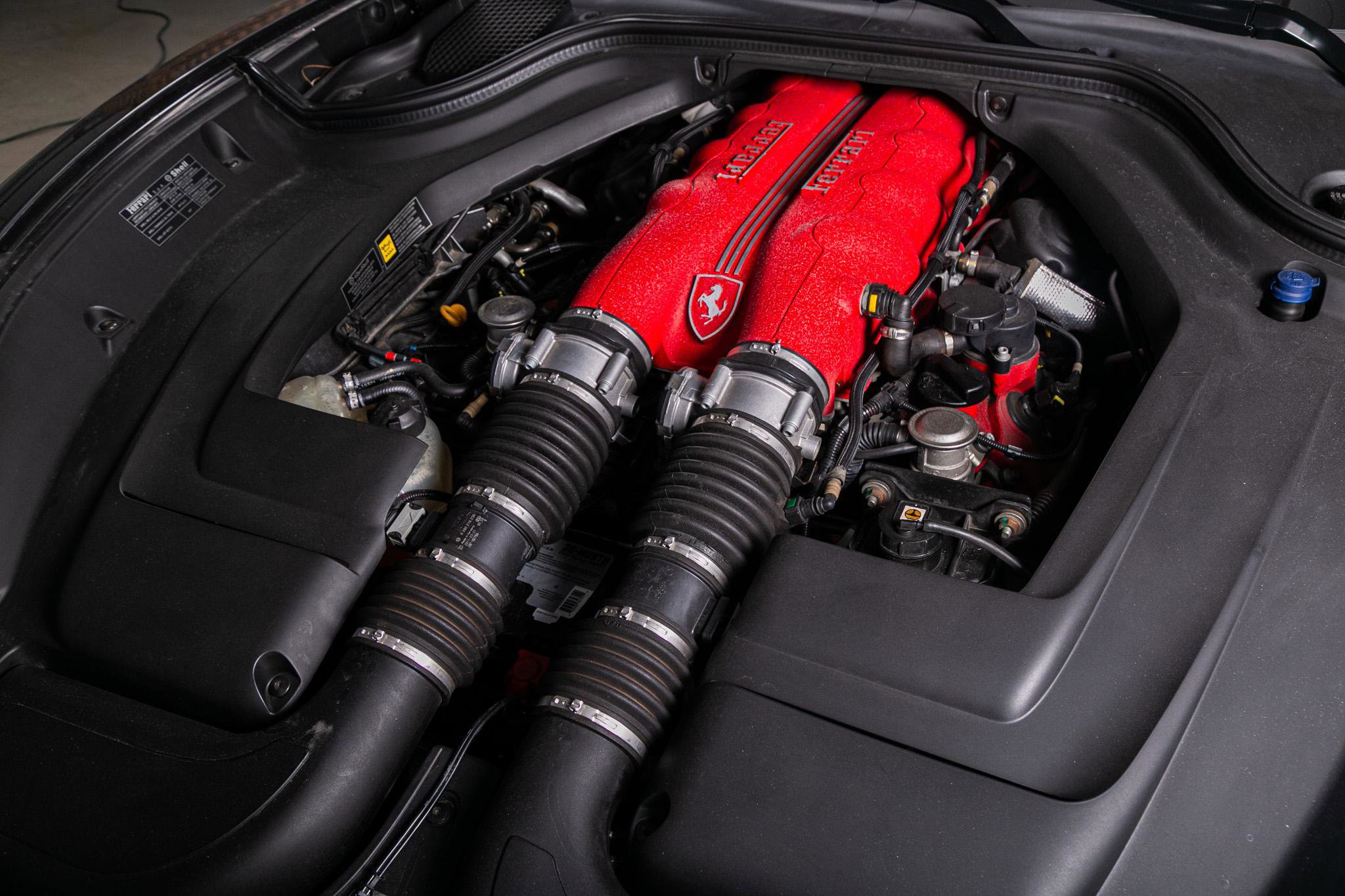 Used 2011 Ferrari California image 18