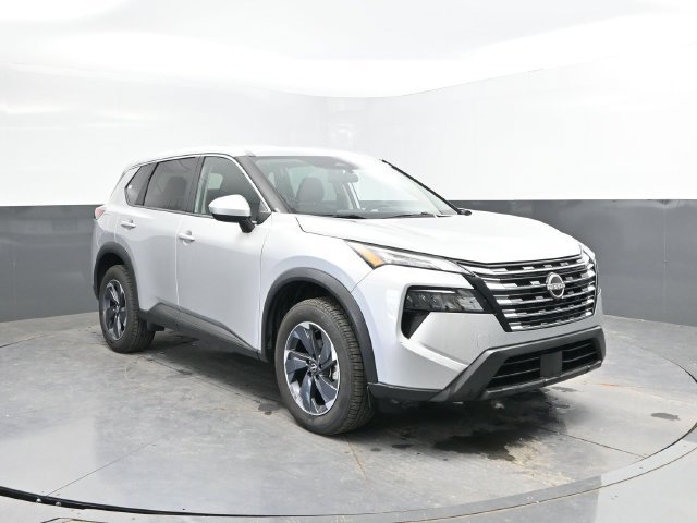 Used 2024 Nissan Rogue SV FWD image 4