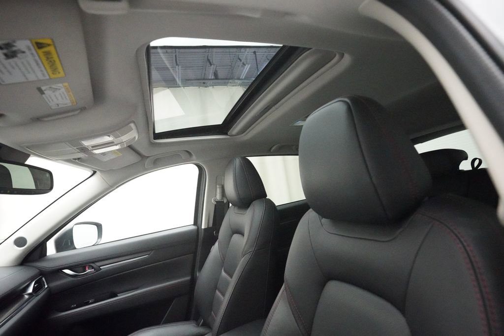 Used 2023 MAZDA CX-5 Carbon Edition image 32