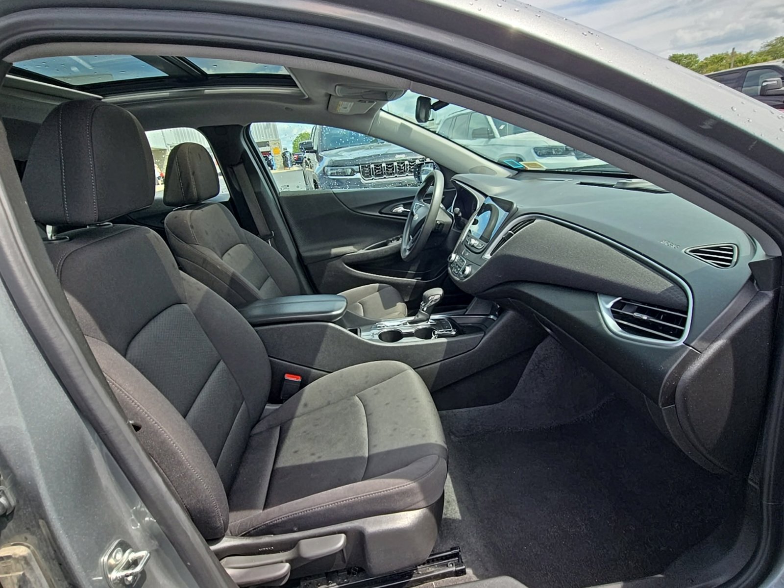 Used 2024 Chevrolet Malibu LT FWD image 40