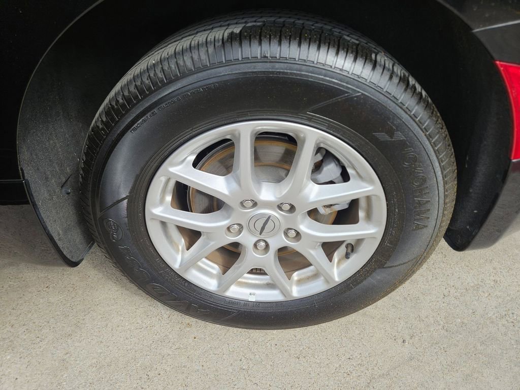 Used 2025 Chrysler Pacifica Select image 25