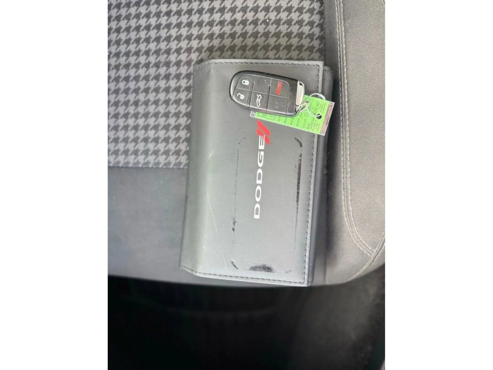 Used 2016 Dodge Challenger SXT image 26