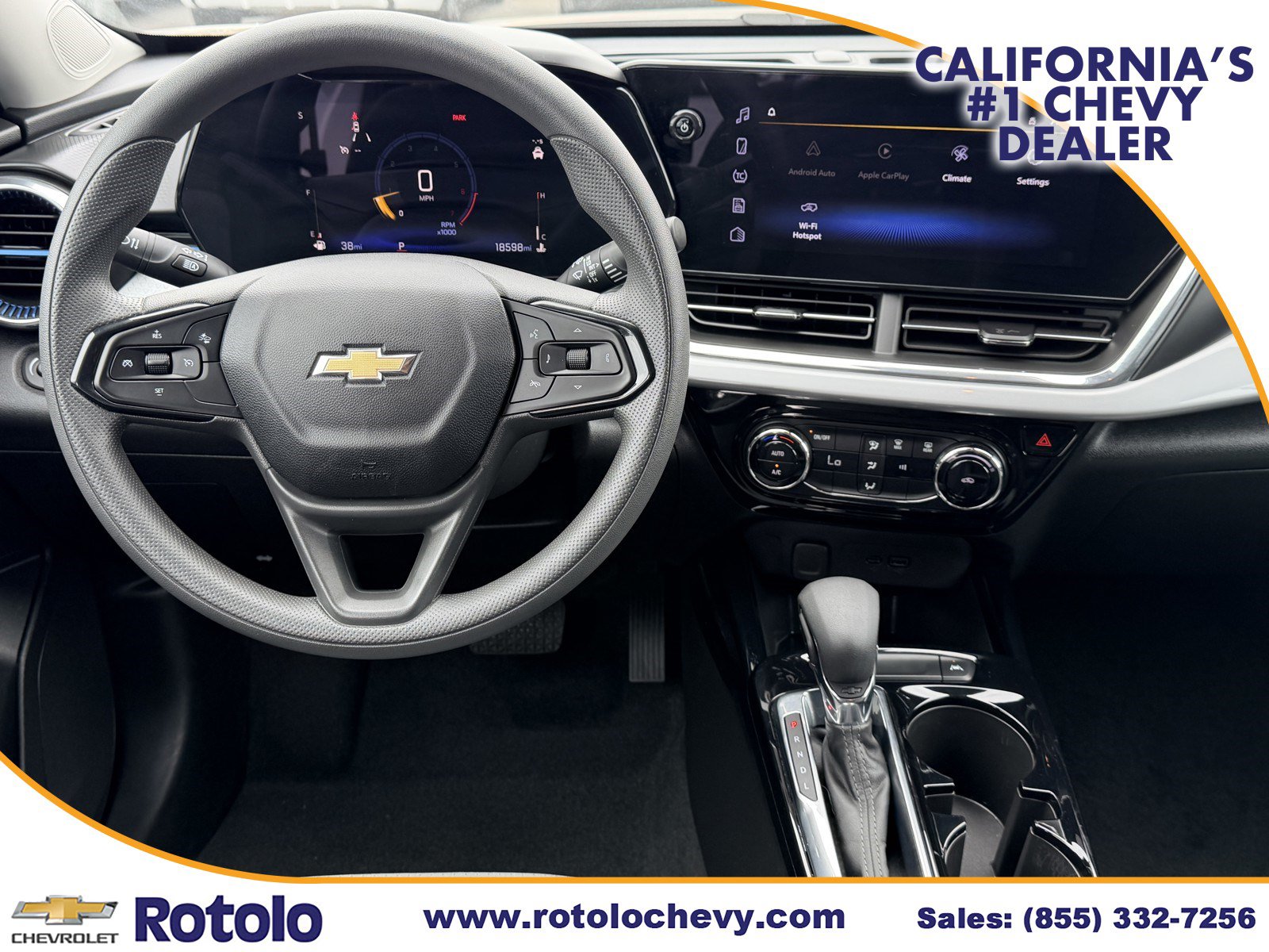 Used 2025 Chevrolet Trax LT FWD image 14