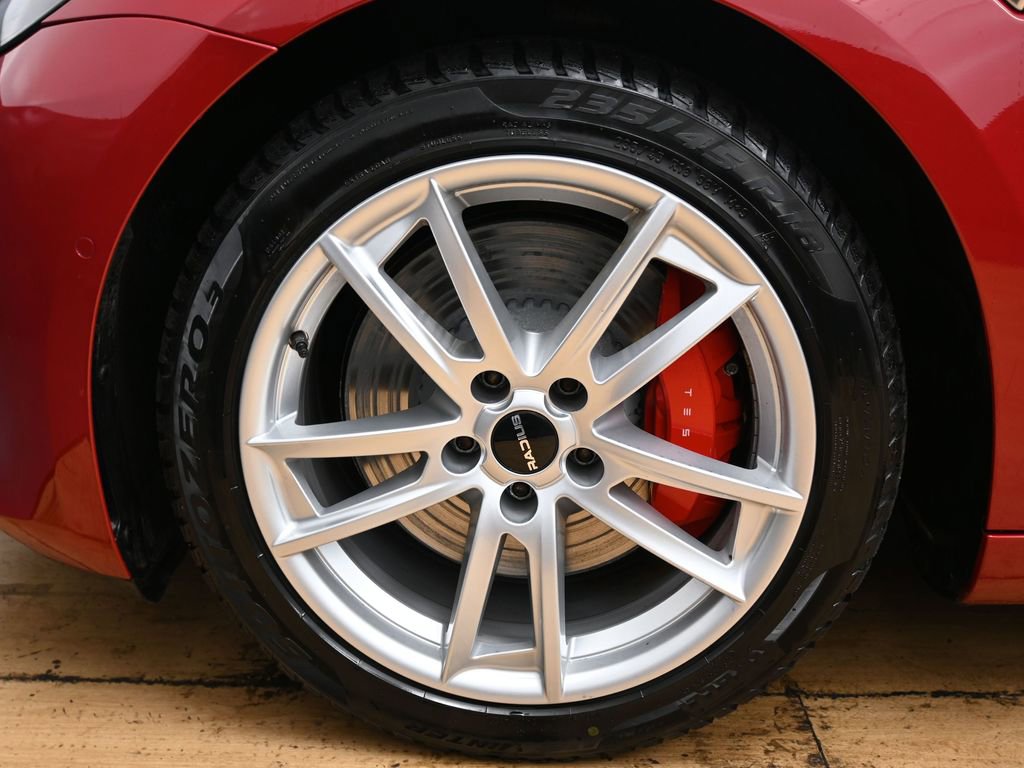 Used 2018 Tesla Model 3 Performance image 5