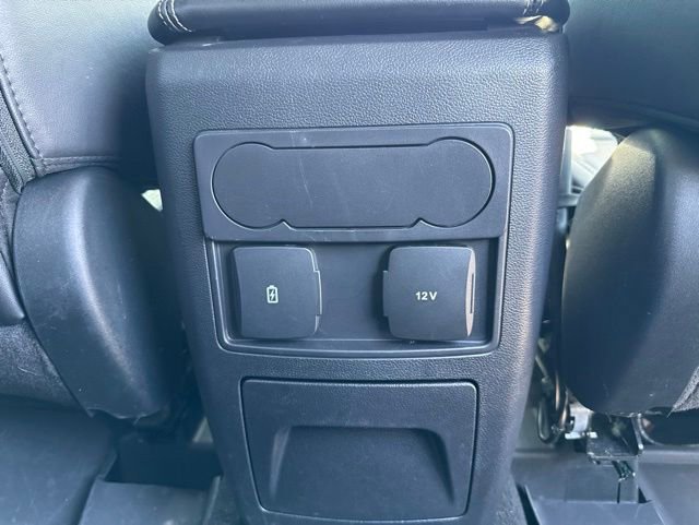 Used 2024 Ford Explorer XLT w/ Equipment Group 202A AWD/4WD image 37