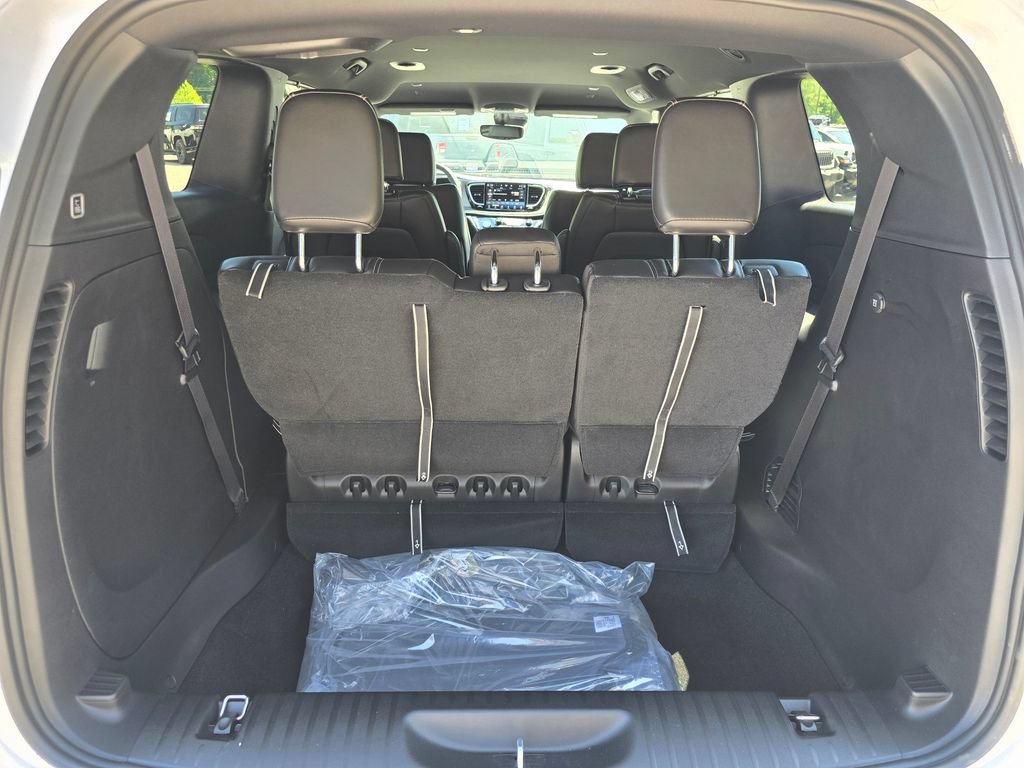 New 2027 Chrysler Pacifica Select FWD image 11