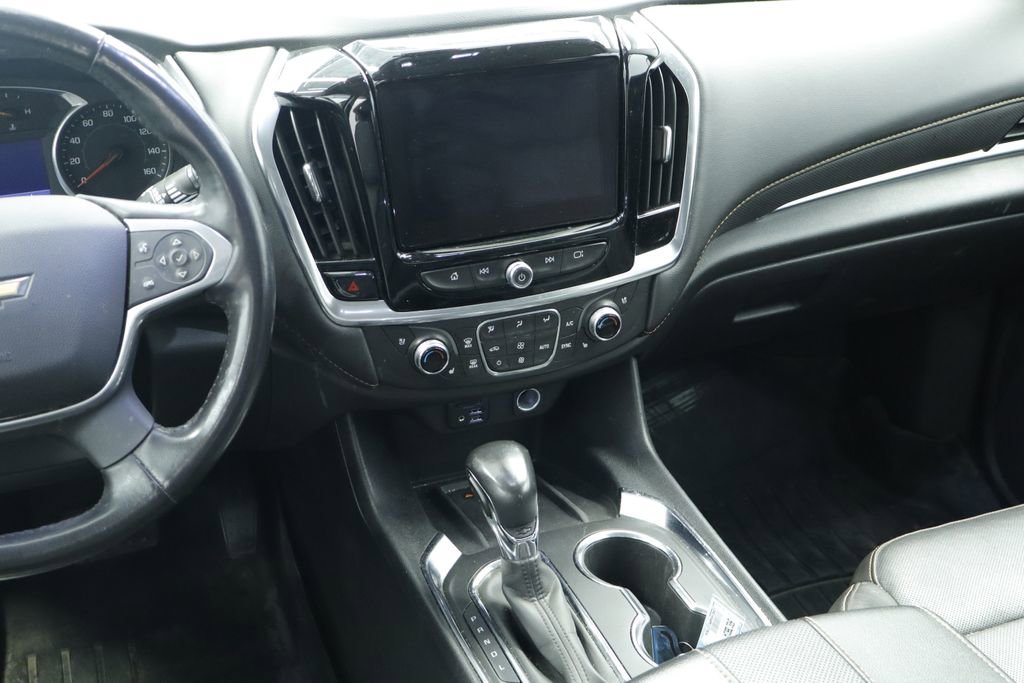 Used 2021 Chevrolet Traverse Premier w/ Redline Edition AWD/4WD image 26