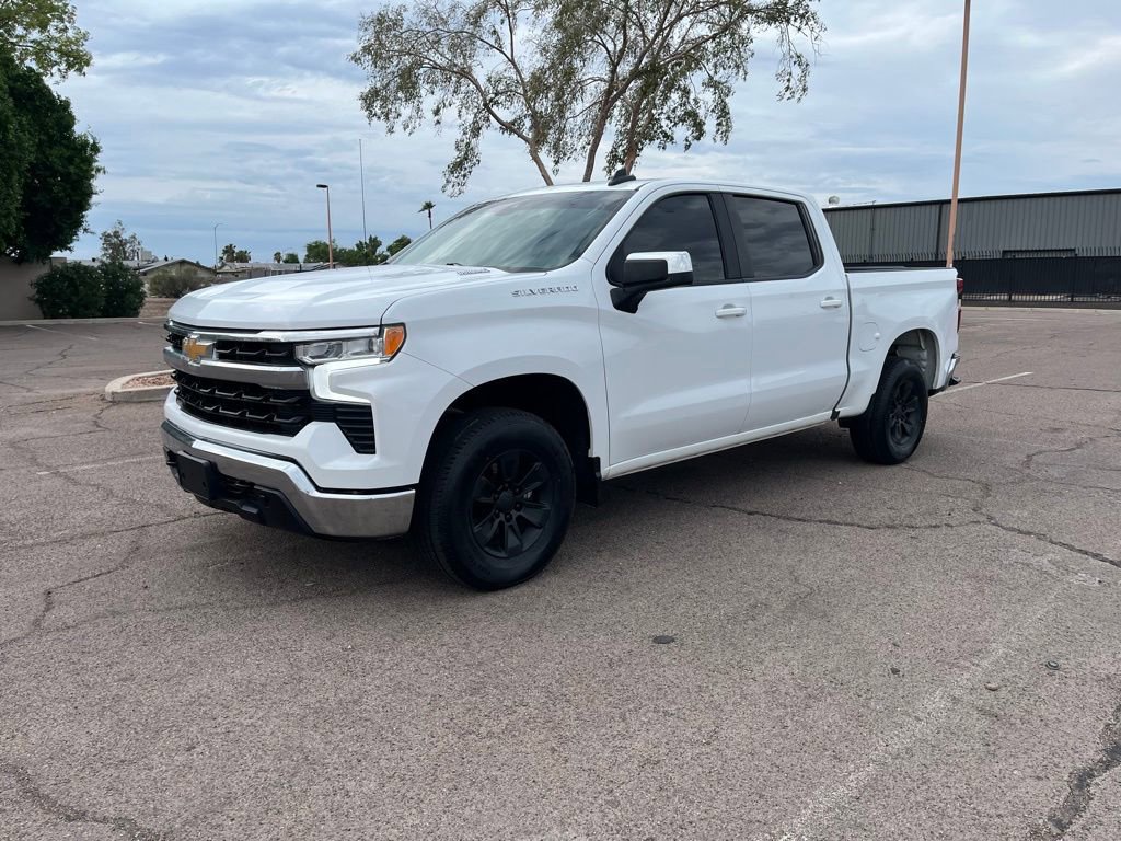 Used 2023 Chevrolet Silverado 1500 LT image 4