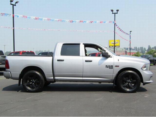 Used 2020 RAM 1500 Express w/ Wheel & Sound Group AWD/4WD image 3