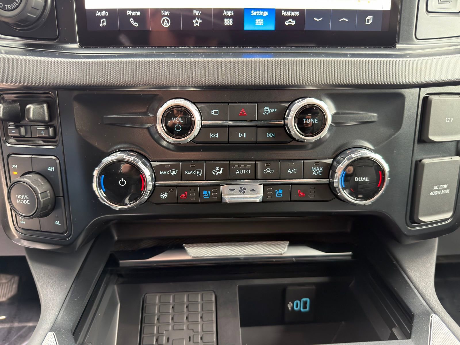 Used 2025 Ford F350 Platinum image 25