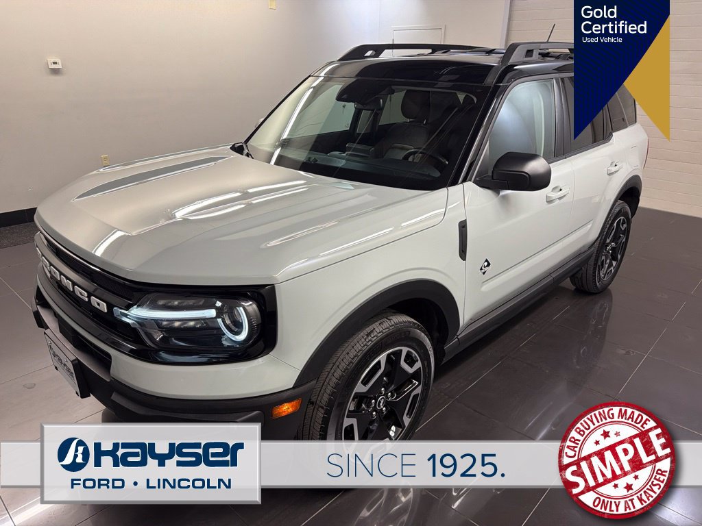 Used 2023 Ford Bronco Sport Outer Banks w/ Tech Package AWD/4WD image 3