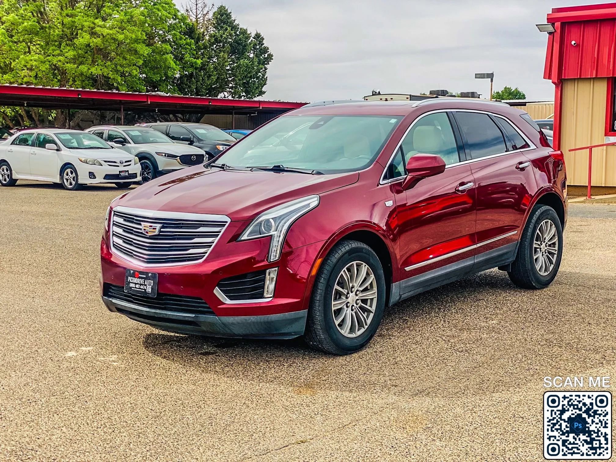 Used 2018 Cadillac XT5 Luxury w/ Driver Awareness Package FWD image 4