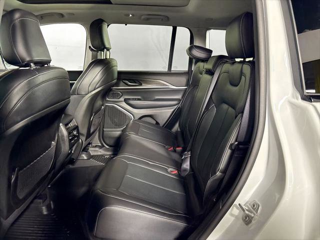 Certified 2023 Jeep Grand Cherokee 4WD 4xe w/ Luxury Tech Group II image 22