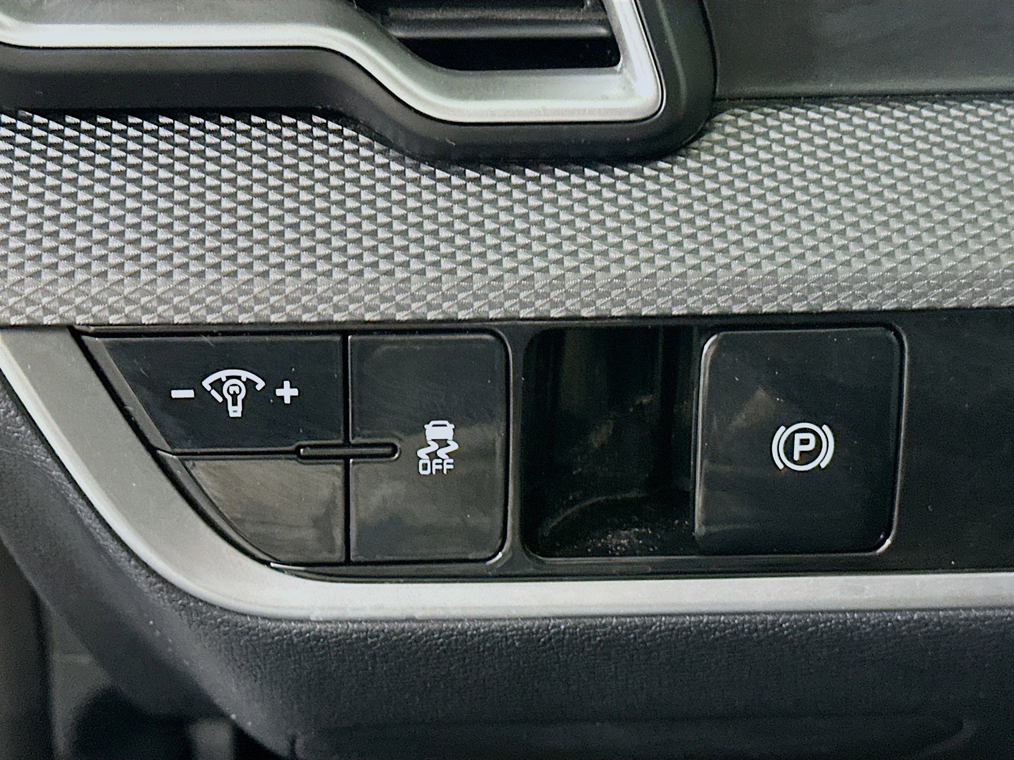 Used 2024 Kia Sportage LX image 17