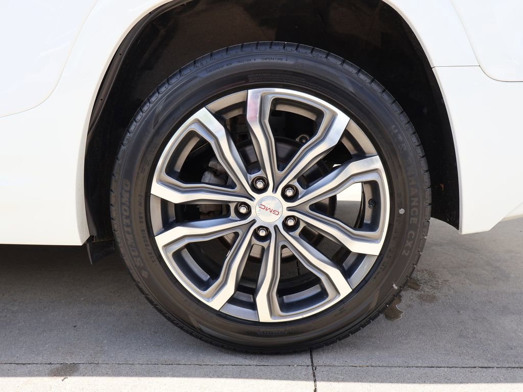 Used 2018 GMC Terrain Denali w/ Advanced Safety Package AWD/4WD image 41