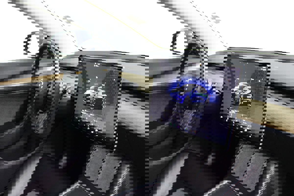 Used 2022 Tesla Model 3 Standard Range image 11