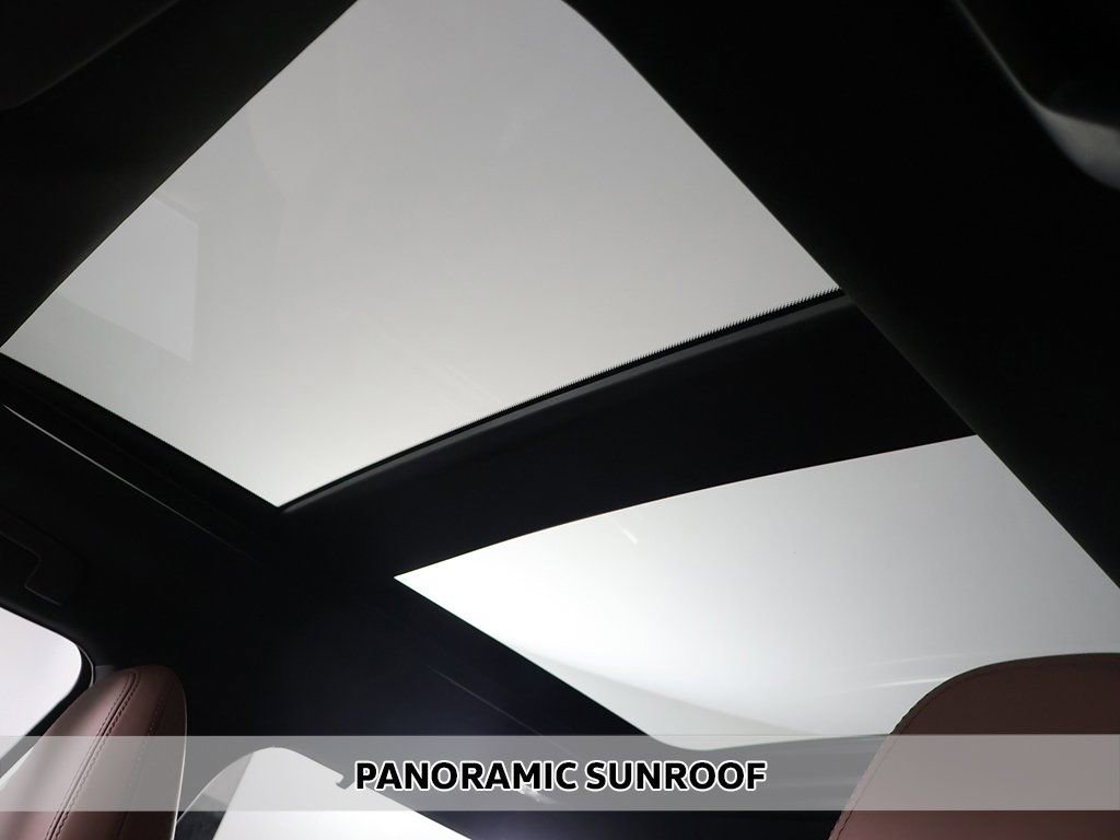 New 2025 Mitsubishi Outlander SEL image 4